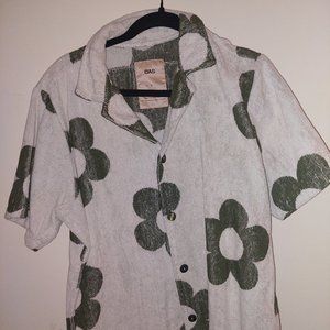 OAS Short Sleeve Button-Up Daisy Sweater/Shirt